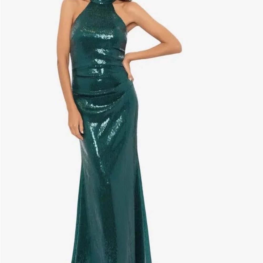 Betsy & Adam Women’s Long Green Sequin Mock Neck T Back Gown